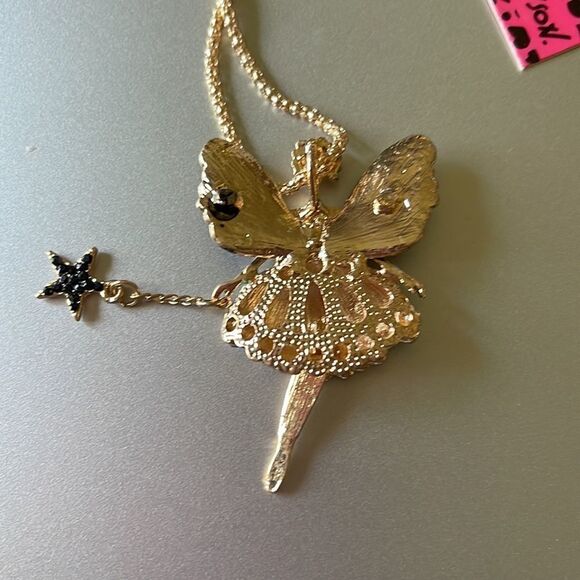 Beautiful Crystal Enamel Wishing Angel Fairy Pendant Necklace NWOT - Picture 3 of 3